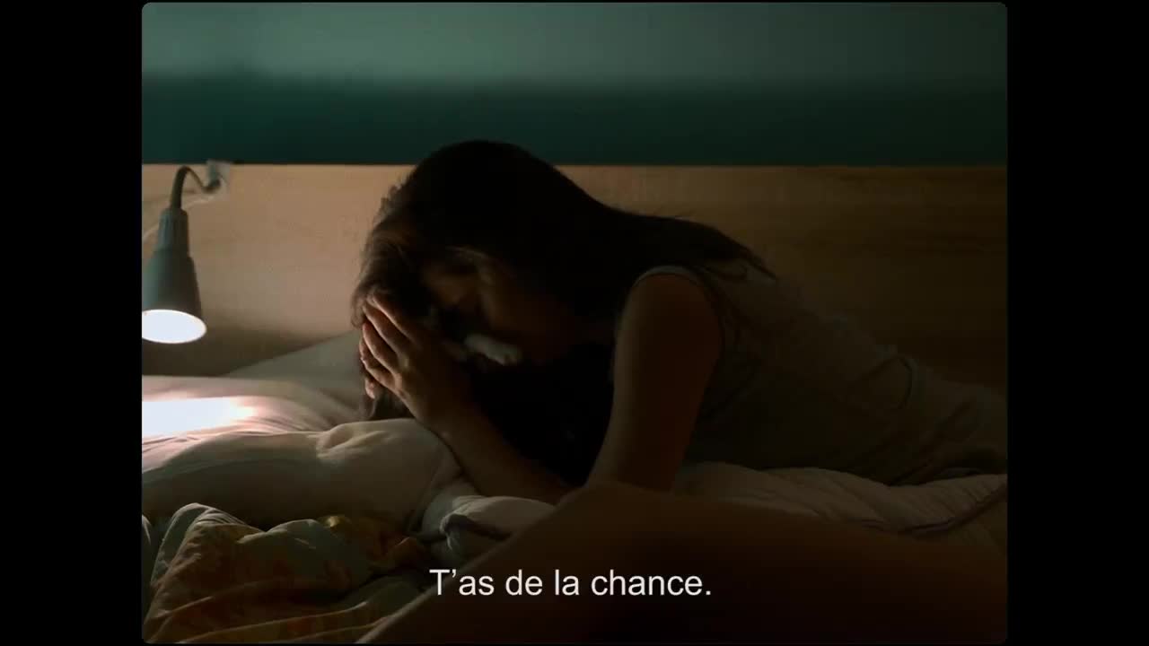 Extrait vidéo du film  Women Do Cry