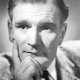 Voir les photos de Desmond Llewelyn sur bdfci.info