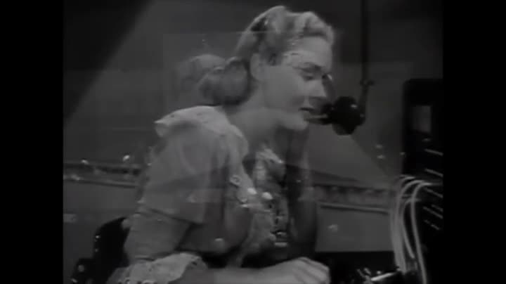 Extrait vidéo du film  Hollywood Canteen