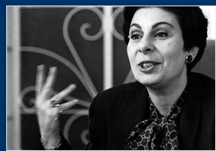 Hanan Ashrawi, Une Femme De Son Temps