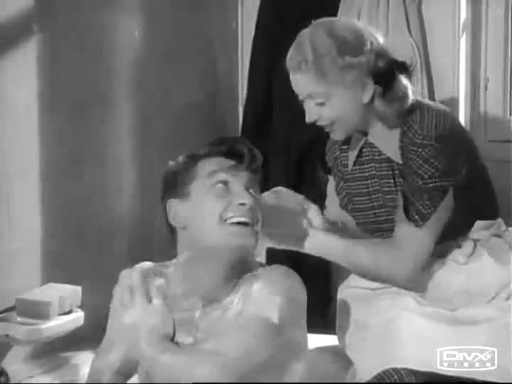 Un extrait du film  Les Parents terribles