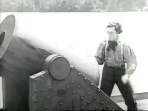 Un extrait du film  Le Mécano de la Générale