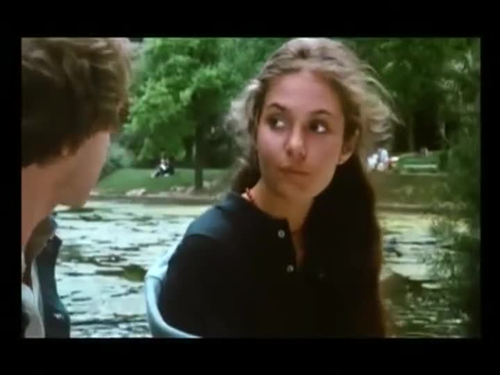 Extrait vidéo du film  La Femme de l aviateur