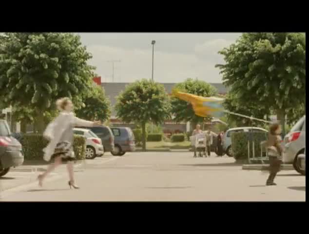 Extrait vidéo du film  Tellement proches