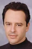 Gil Bellows