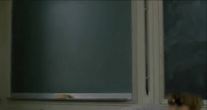Extrait vidéo du film  La Désenchantée