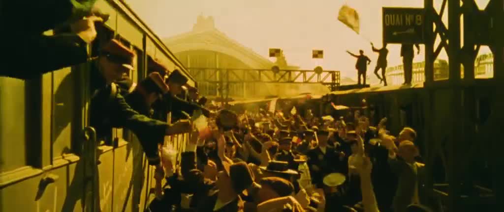 Extrait vidéo du film  La Chambre des officiers