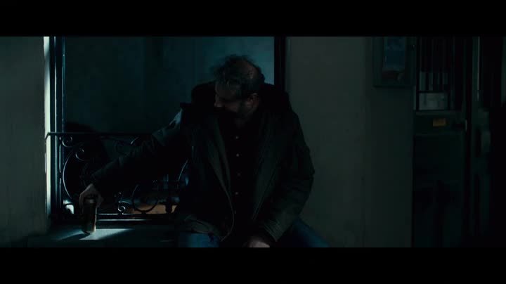 Extrait vidéo du film  Dans la cour