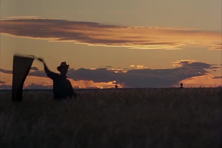 Extrait vidéo du film  Les Moissons du ciel