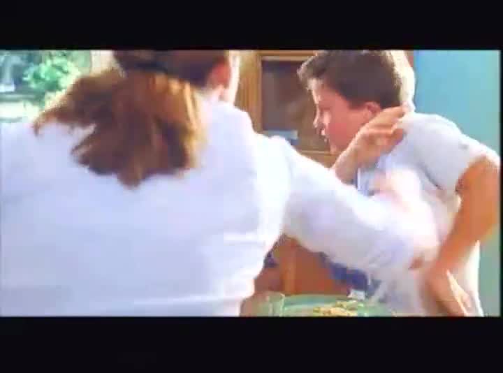 Extrait vidéo du film  Ca reste entre nous
