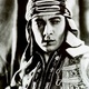 Voir les photos de Rudolph Valentino sur bdfci.info