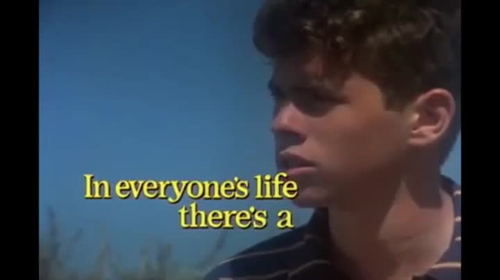 Extrait vidéo du film  Un Ete 42