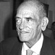 Voir les photos de Luis Buñuel sur bdfci.info