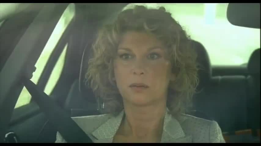 Extrait vidéo du film  Enfin veuve