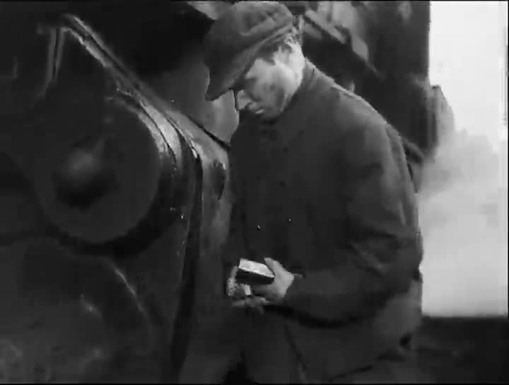 Extrait vidéo du film  La Bataille du rail