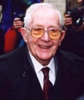 Lewis Gilbert