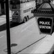 photo du film La Lampe bleue/Police sans armes