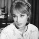 Voir les photos de Sylvia Syms sur bdfci.info