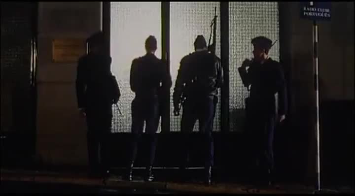 Extrait vidéo du film  Capitaines d avril