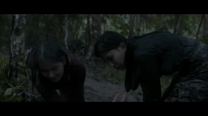 Extrait vidéo du film  Les Femmes de la rivière qui pleure