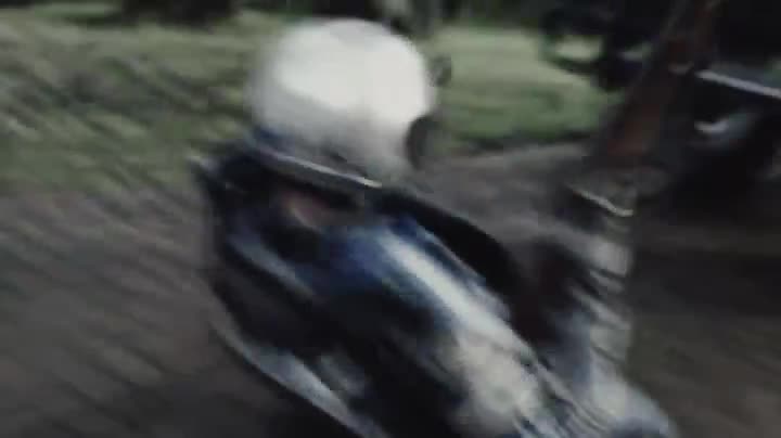Extrait vidéo du film  Road of the Dead