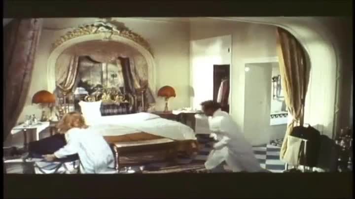 Extrait vidéo du film  Avanti !