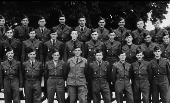 Extrait vidéo du film  Le Caporal épinglé