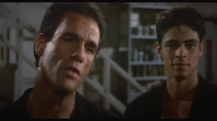 Extrait vidéo du film  Permis de tuer