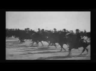 Un extrait du film  La Charge fantastique