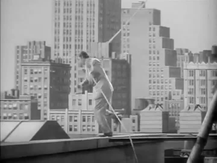 Extrait vidéo du film  Les Aventures de Tarzan à New-York