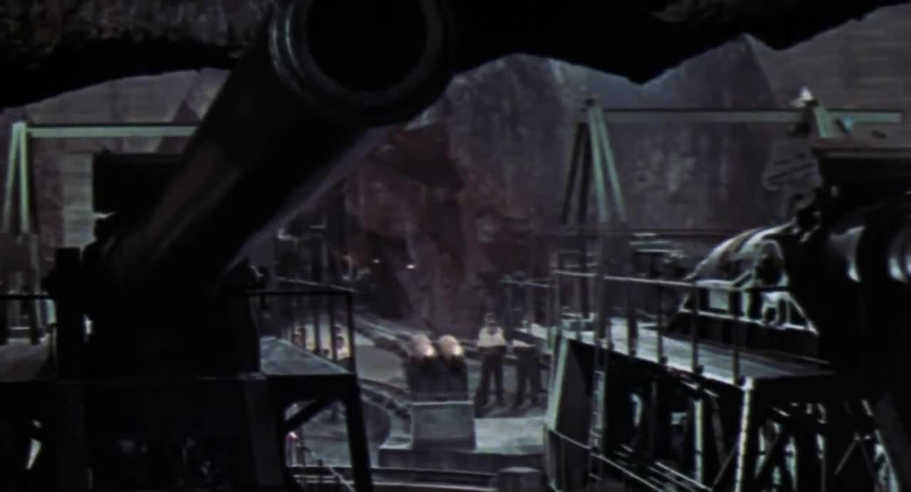Extrait vidéo du film  L Ouragan vient de Navarone