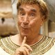 Voir les photos de Frankie Howerd sur bdfci.info