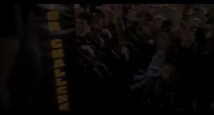 Extrait vidéo du film  Never surrender
