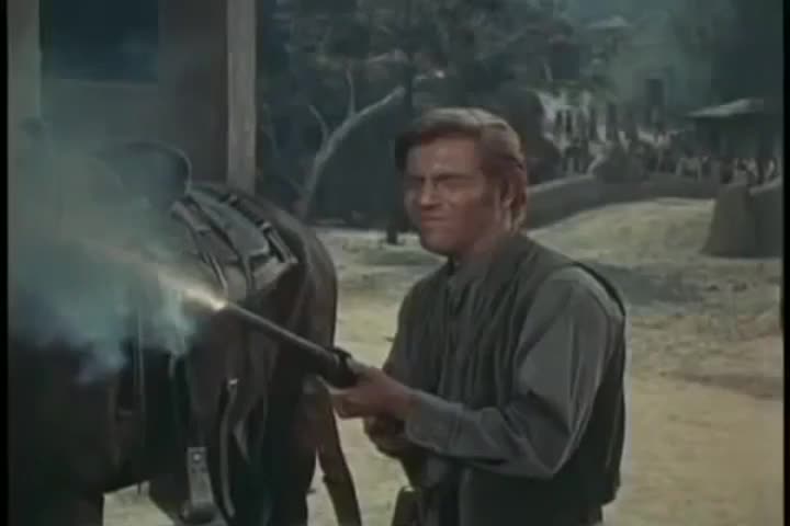 Extrait vidéo du film  Le Mercenaire de minuit