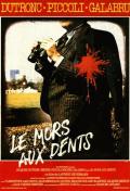 voir la fiche complète du film : Le Mors aux dents