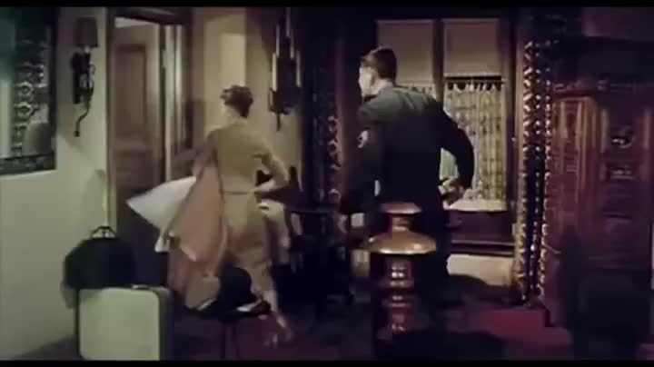 Extrait vidéo du film  Tout commence par un baiser