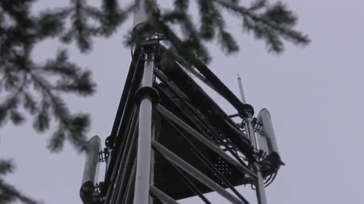 Extrait vidéo du film  Ondes science & manigances