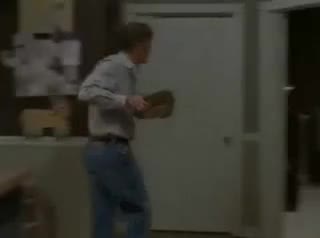 Extrait vidéo du film  Baby-sitter malgré lui