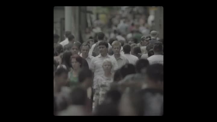 Extrait vidéo du film  L Homme des foules