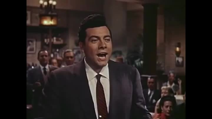 Extrait vidéo du film  Sérénade
