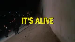 Extrait vidéo du film  Le monstre est vivant