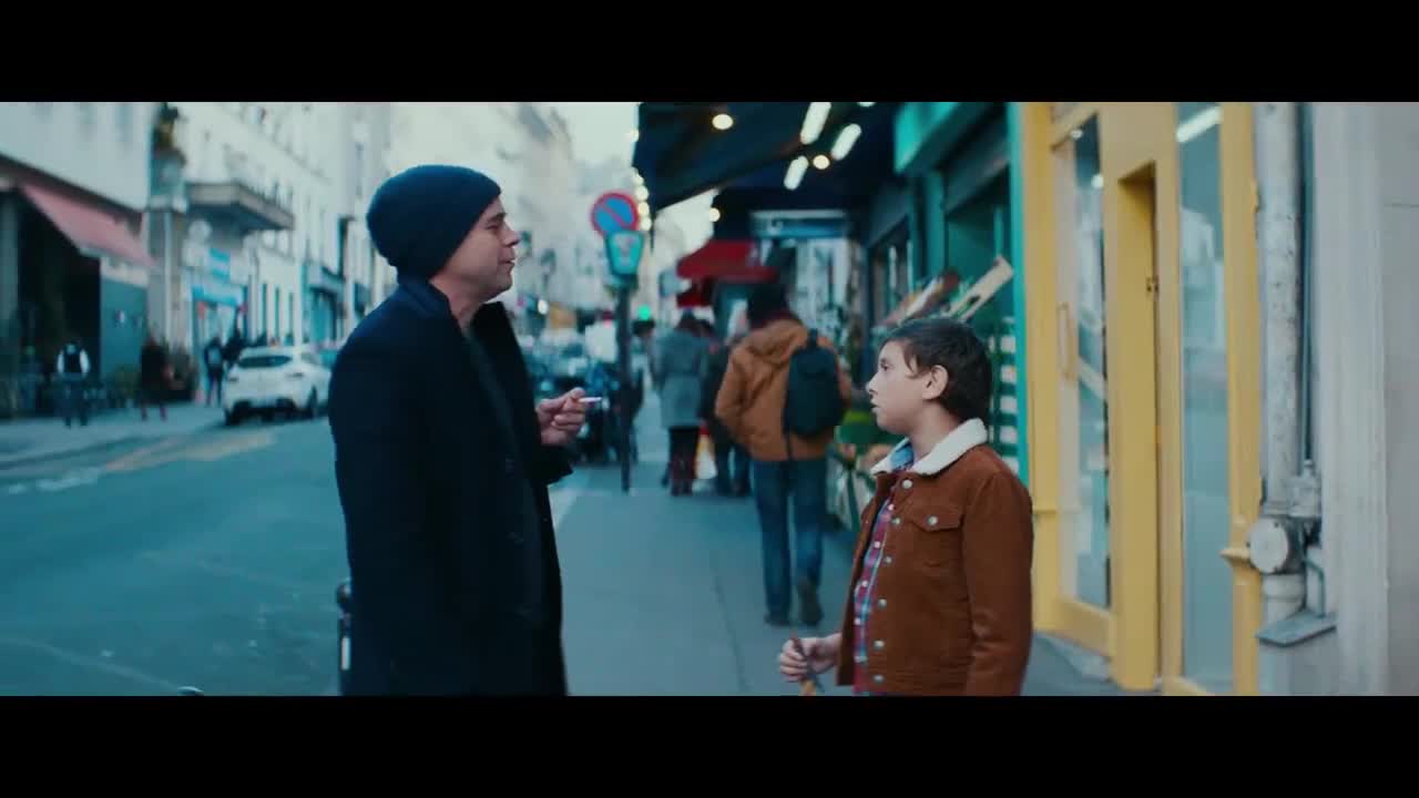 Extrait vidéo du film  Place des victoires