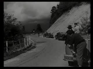 Extrait vidéo du film  Cinq tulipes rouges