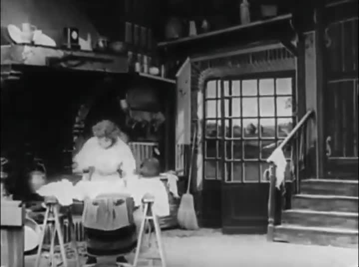 Extrait vidéo du film  Cendrillon Ou La Pantoufle Merveilleuse