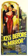 Le Baiser Devant Le Miroir