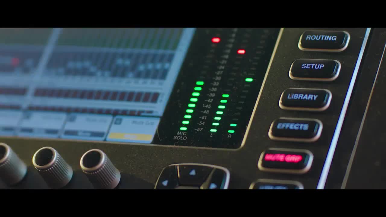 Un extrait du film  Divorce Club
