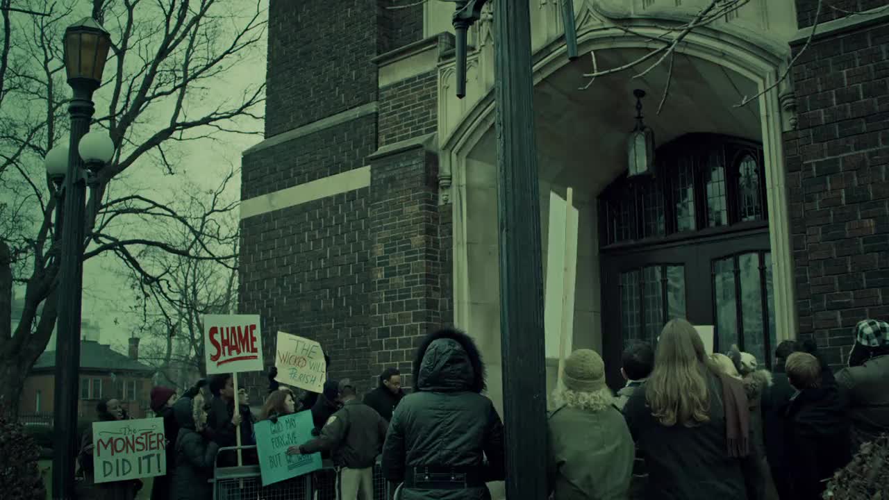 Extrait vidéo du film  Hemlock grove