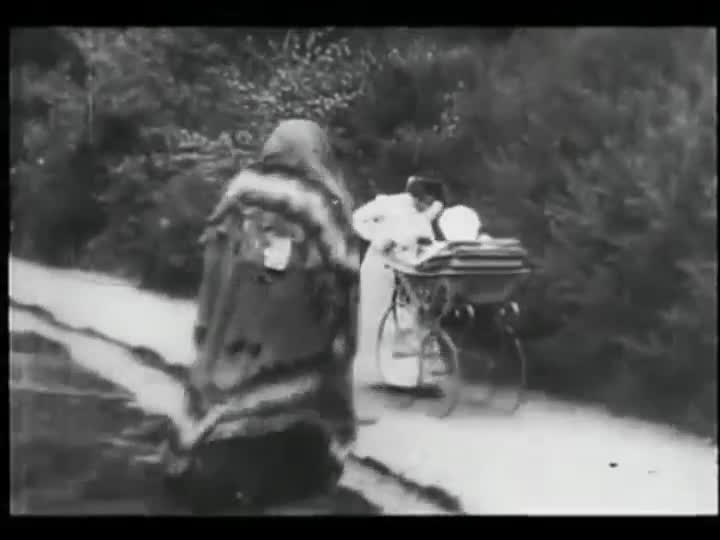 Extrait vidéo du film  Rescued by Rover