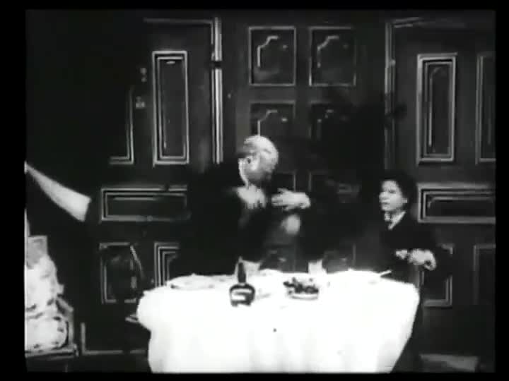 Extrait vidéo du film  That Fatal Sneeze