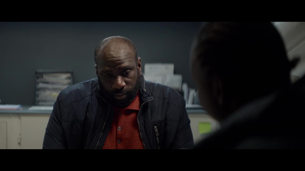 Extrait vidéo du film  Robuste